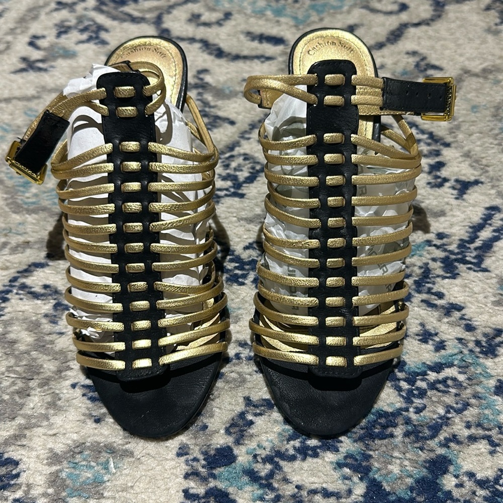 Lauren by Ralph Lauren Heels size 7